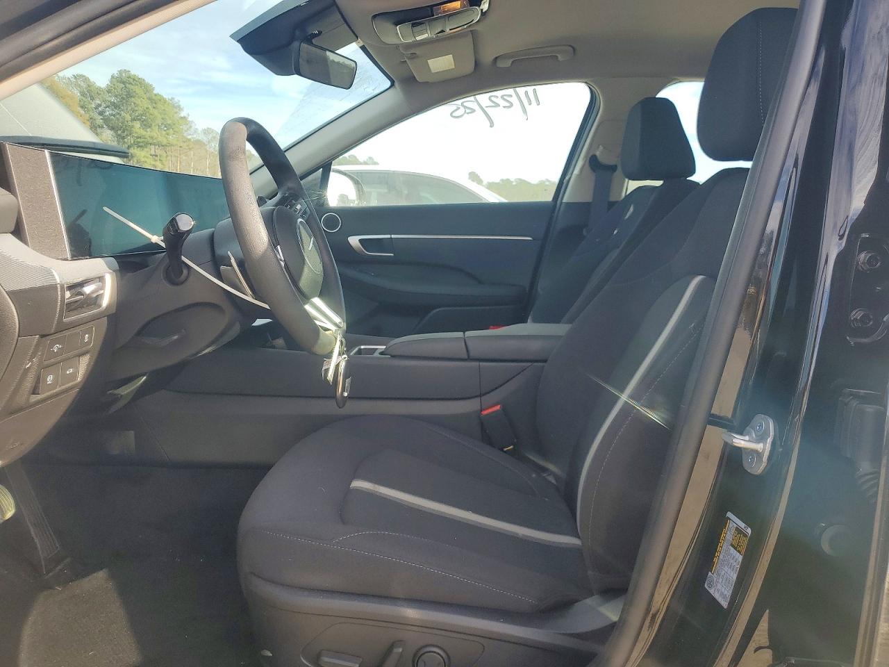 2025 HYUNDAI SONATA SEL photo 7
