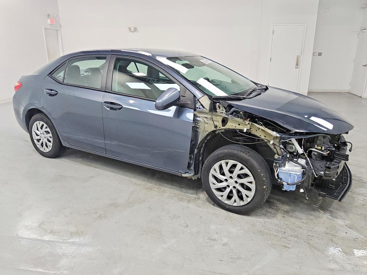 2019 TOYOTA COROLLA LE photo 7