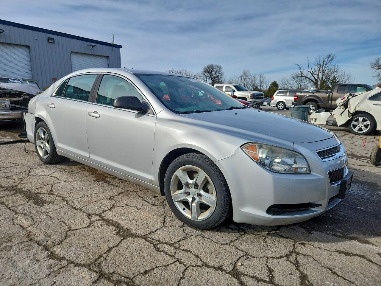 2011 CHEVROLET MALIBU LS photo 4