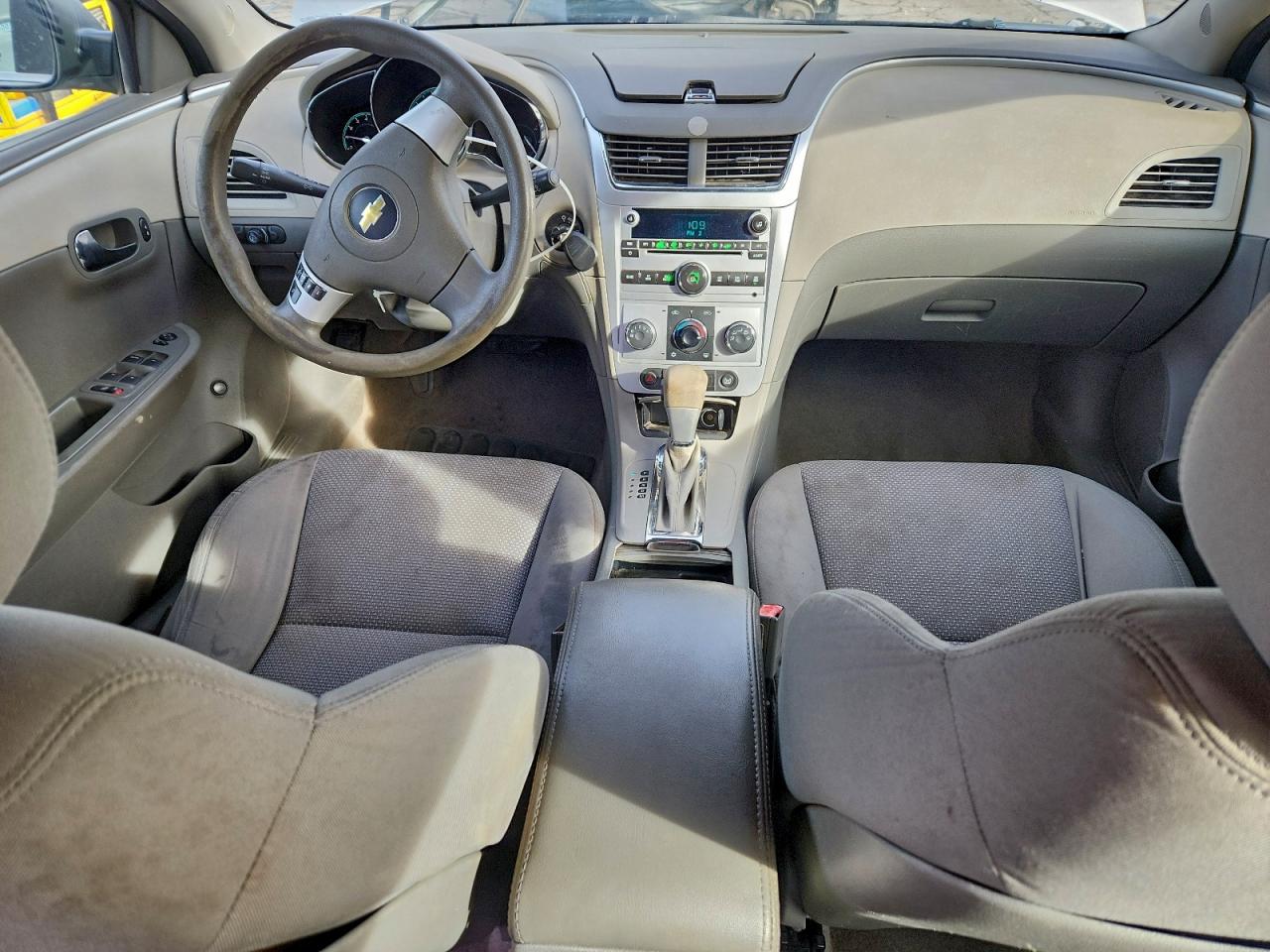 2011 CHEVROLET MALIBU LS photo 8