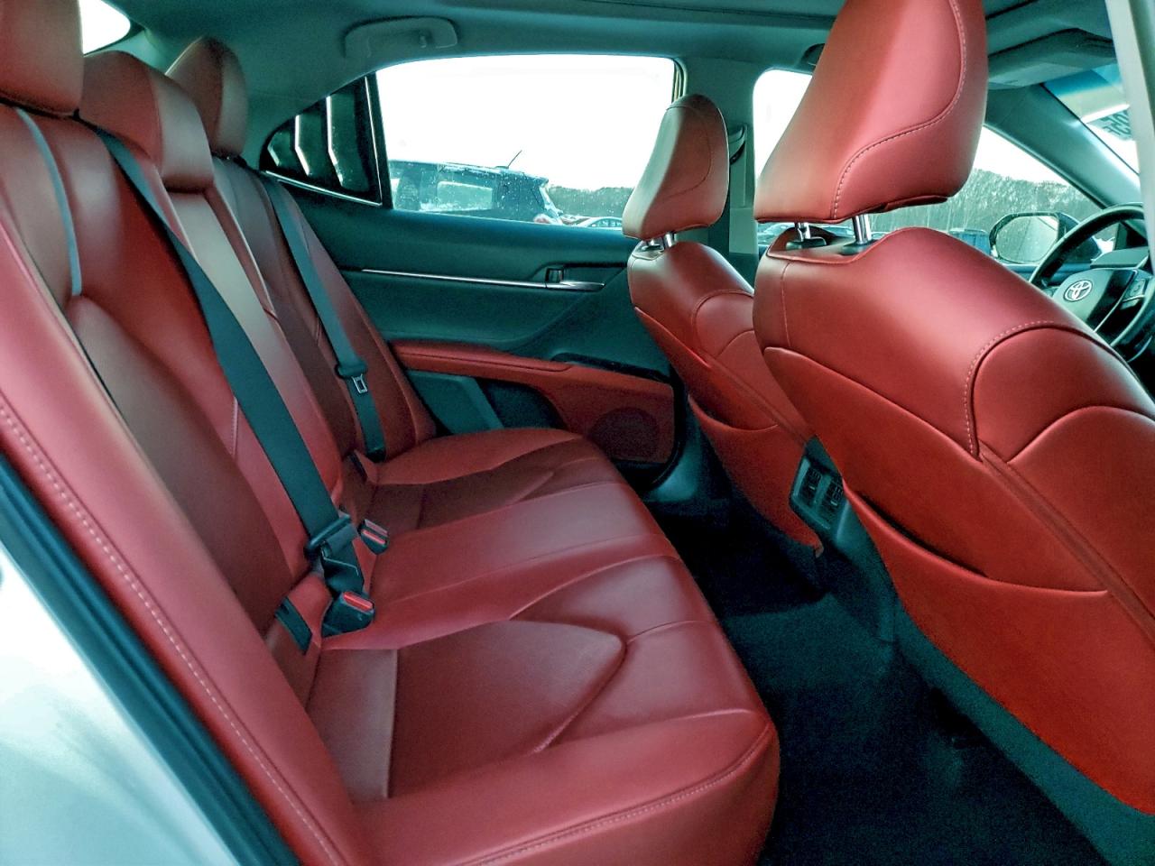 2018 TOYOTA CAMRY XSE photo 10