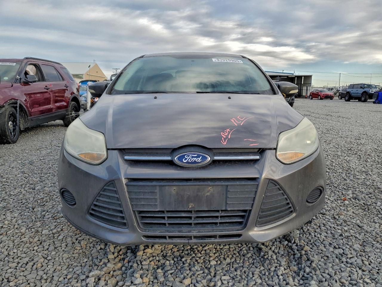 2014 FORD FOCUS SE photo 13