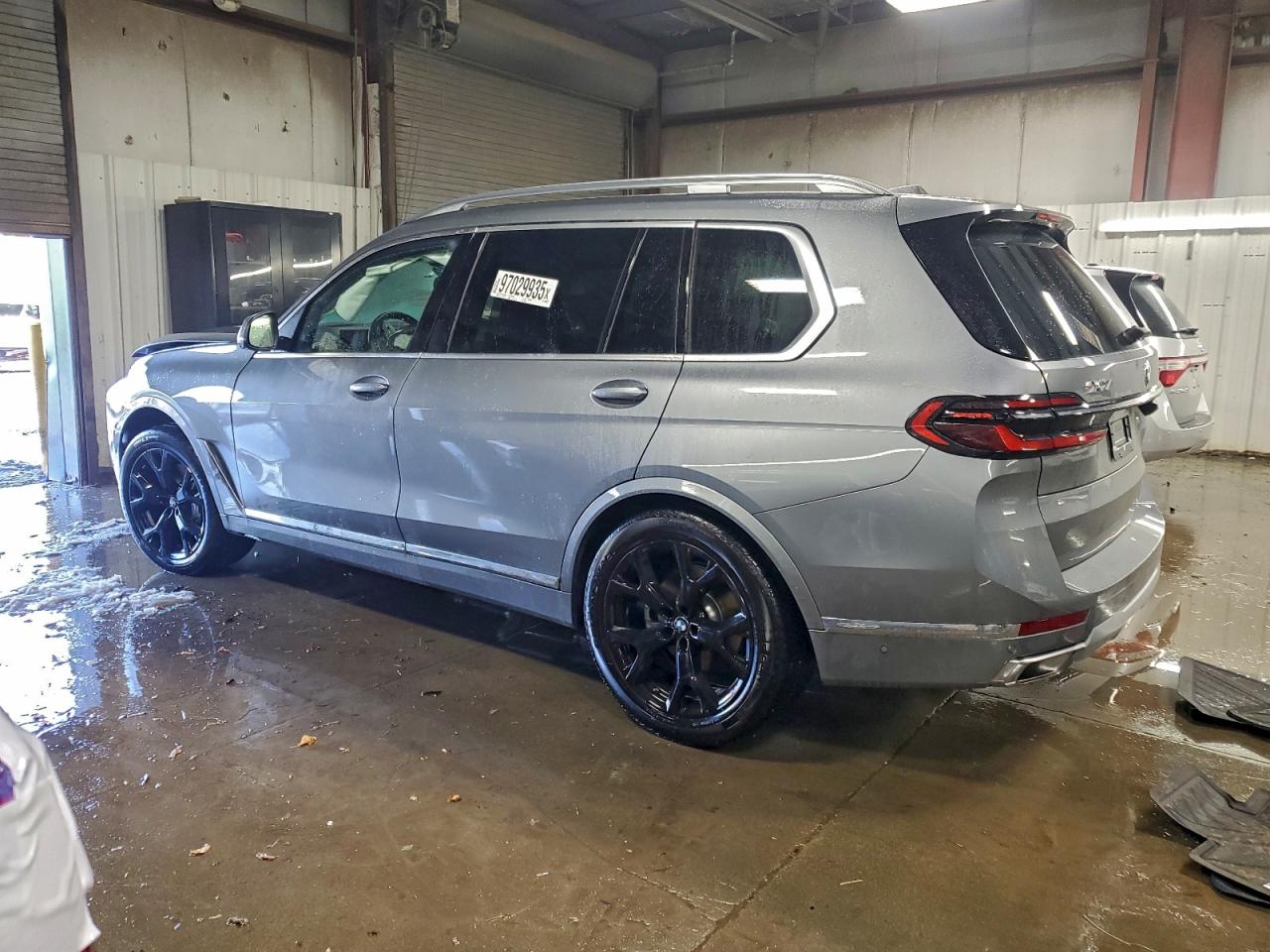 2025 BMW X7 XDRIVE40I photo 4