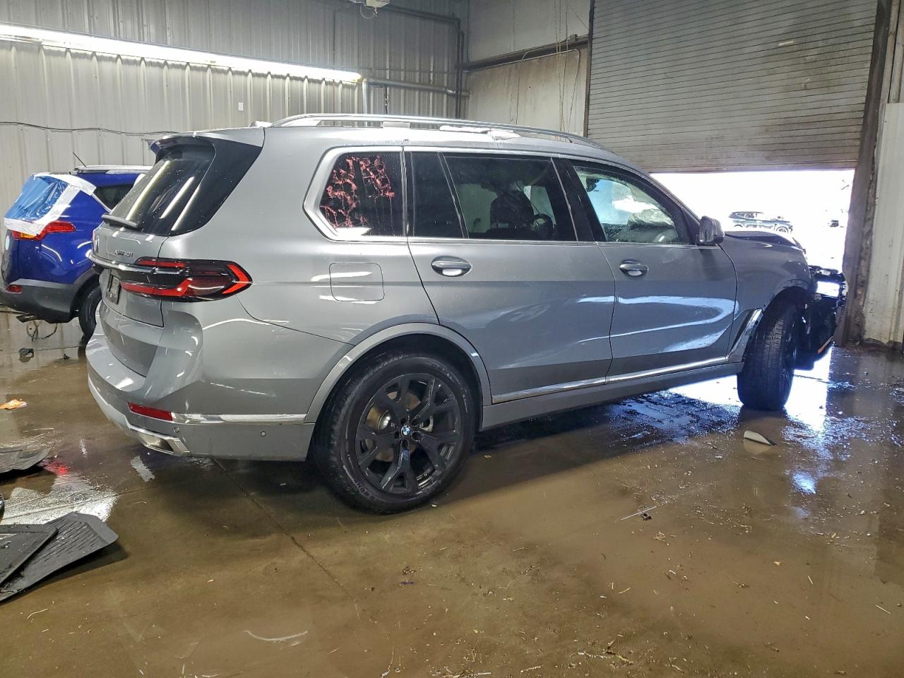 2025 BMW X7 XDRIVE40I photo 7