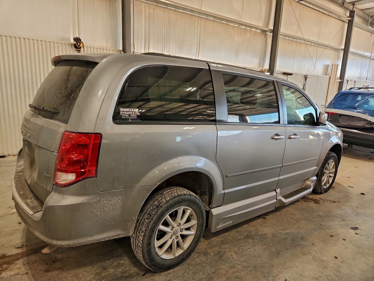 2015 DODGE GRAND CARAVAN SXT photo 7