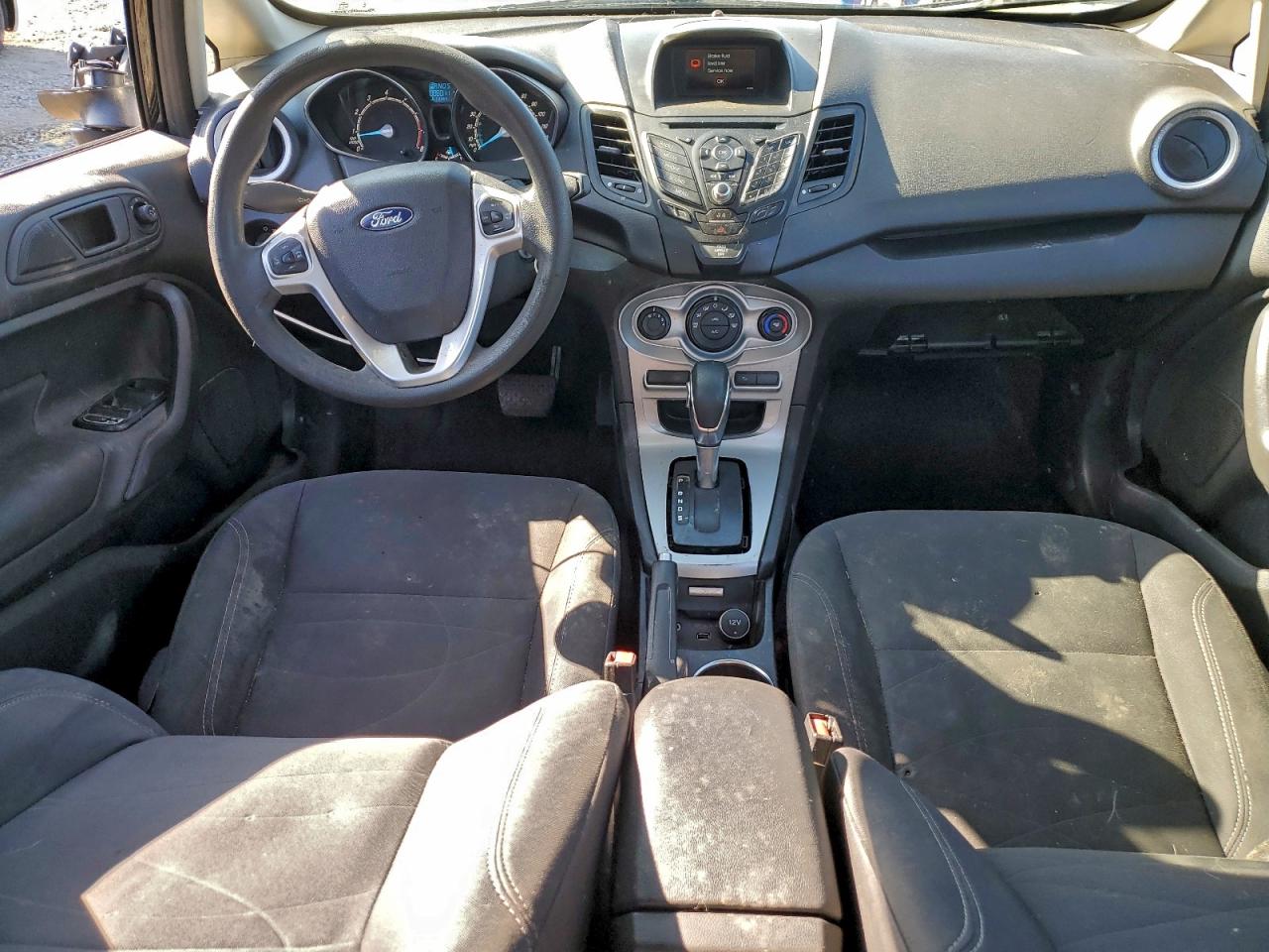 2018 FORD FIESTA SE photo 15