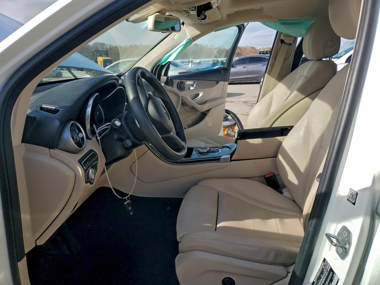 2018 MERCEDES-BENZ GLC 300 photo 13