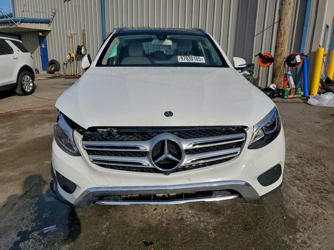 2018 MERCEDES-BENZ GLC 300 photo 9