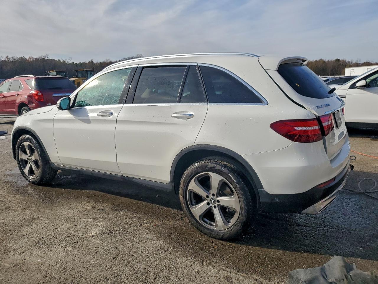 2018 MERCEDES-BENZ GLC 300 photo 3