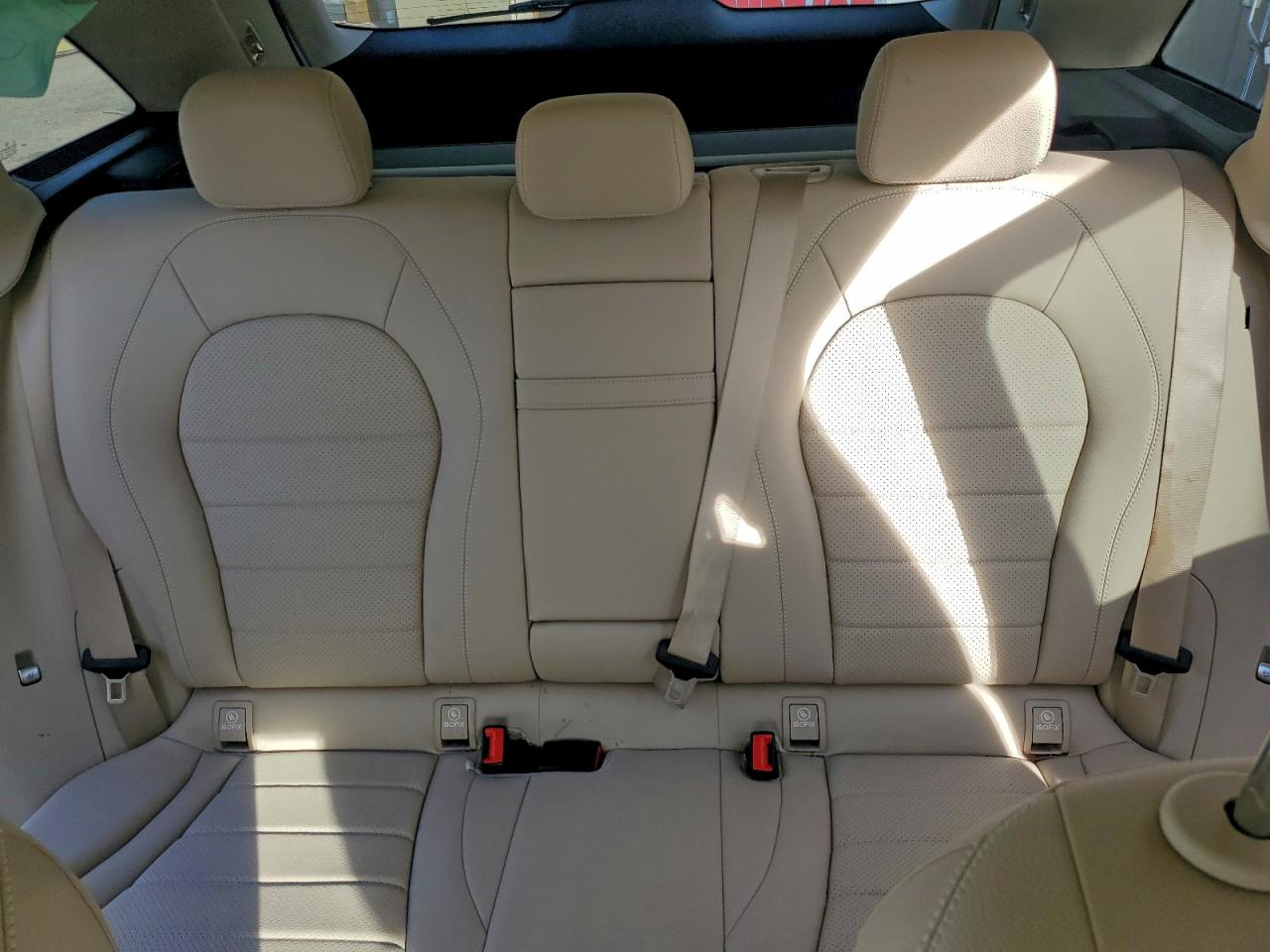 2018 MERCEDES-BENZ GLC 300 photo 19