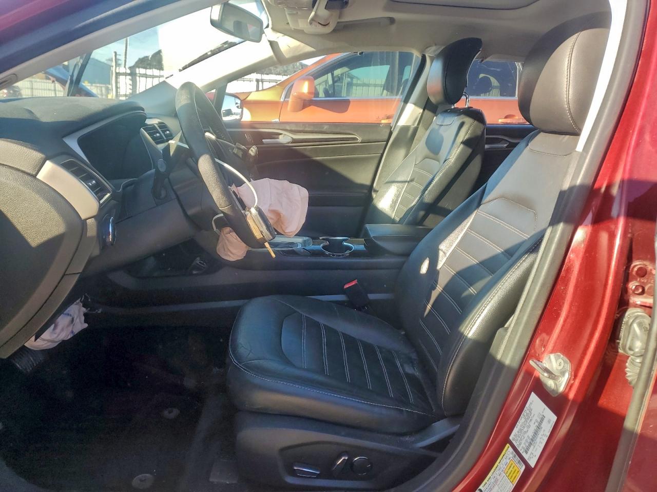 2015 FORD FUSION SE photo 19