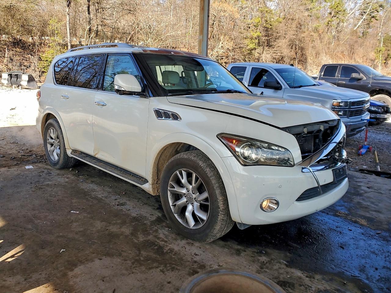 2013 INFINITI QX56 photo 10