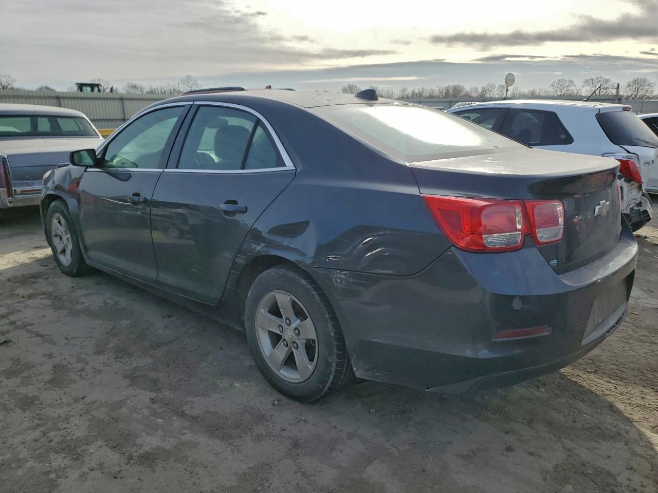 2014 CHEVROLET MALIBU LS photo 2