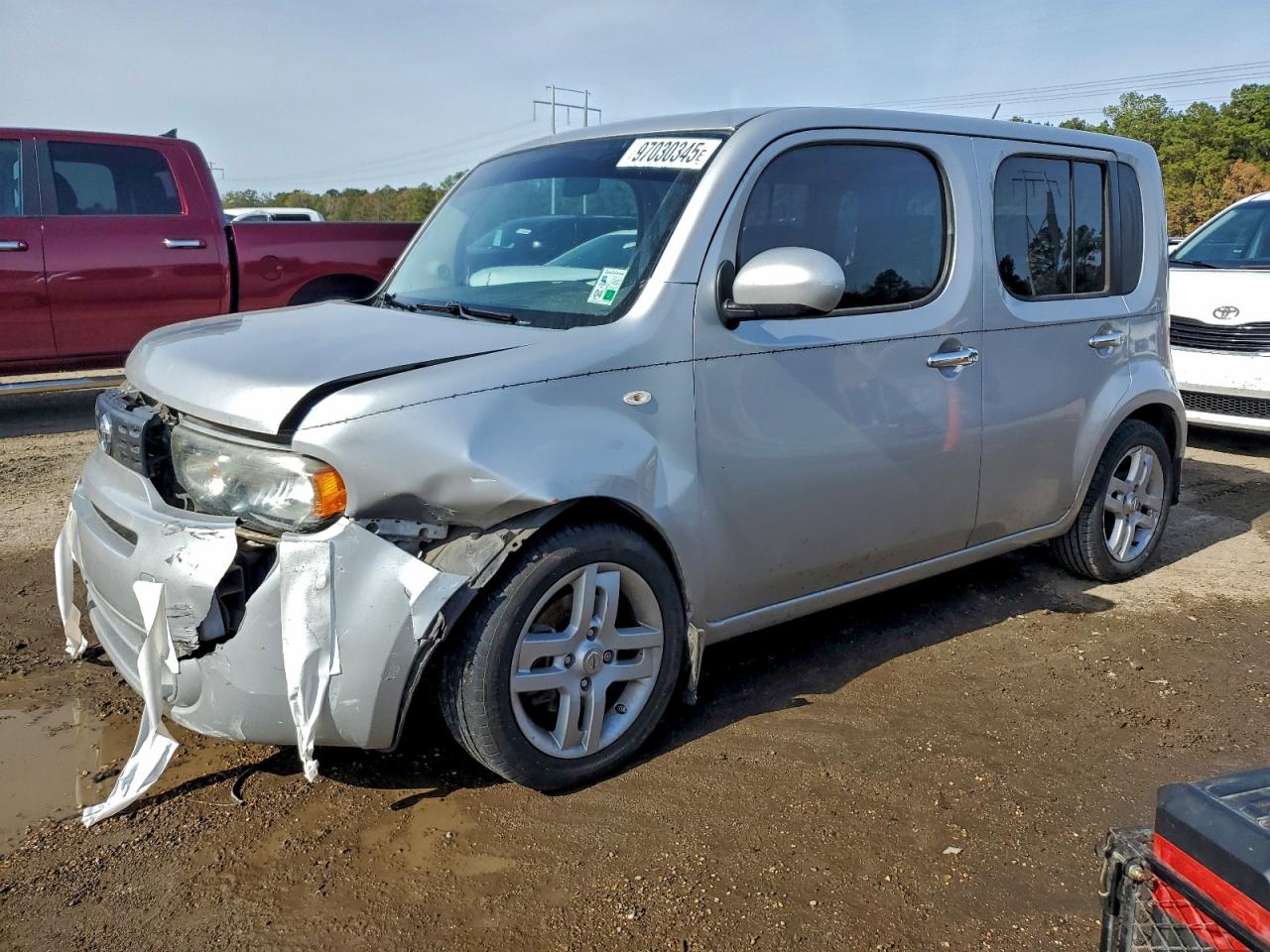 2012 NISSAN CUBE