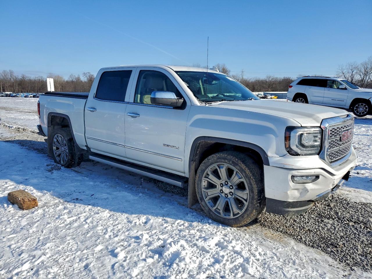 2017 GMC SIERRA K1500 DENALI photo 4