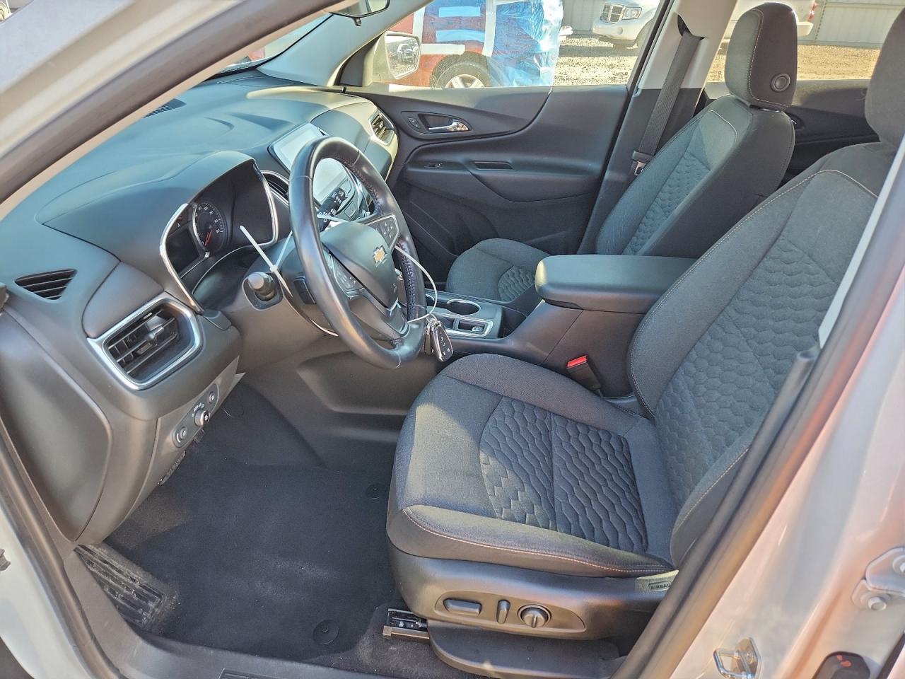 2021 CHEVROLET EQUINOX LT photo 13
