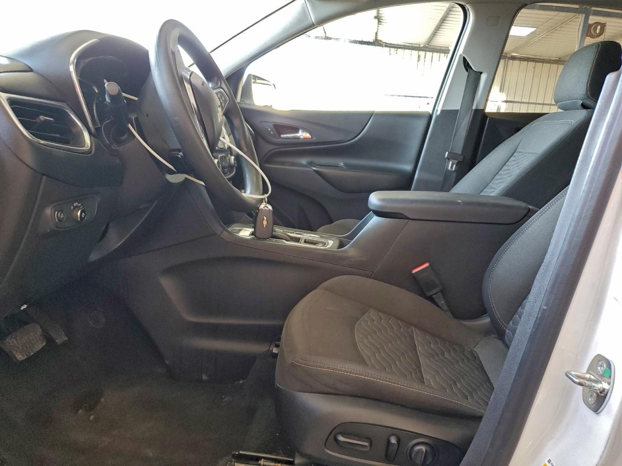 2020 CHEVROLET EQUINOX LT photo 7