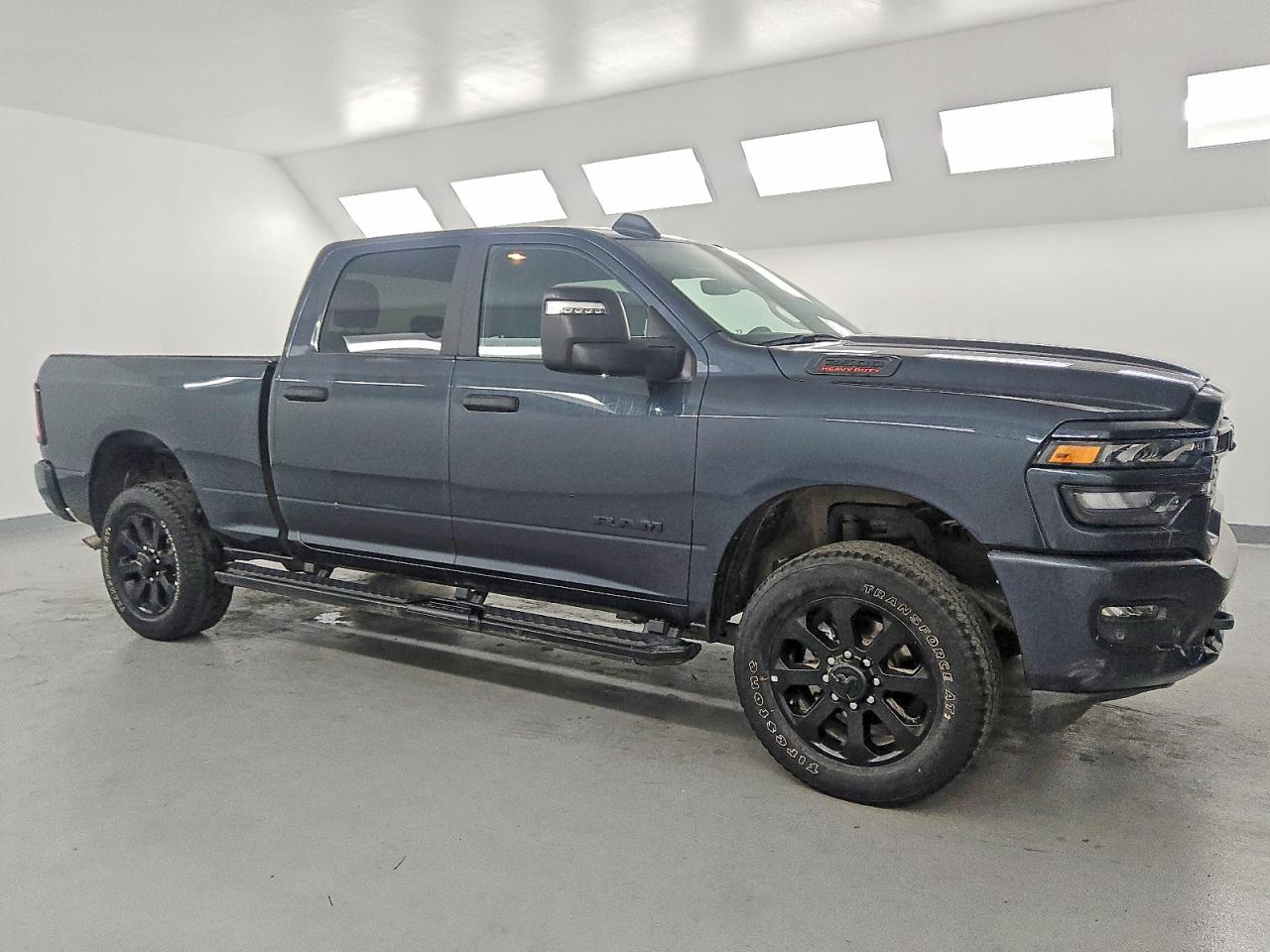 2025 RAM 2500 BIG HORN photo 4