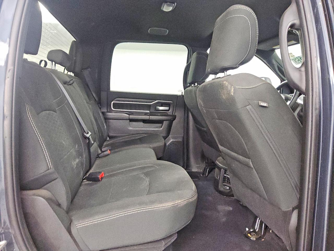 2025 RAM 2500 BIG HORN photo 10