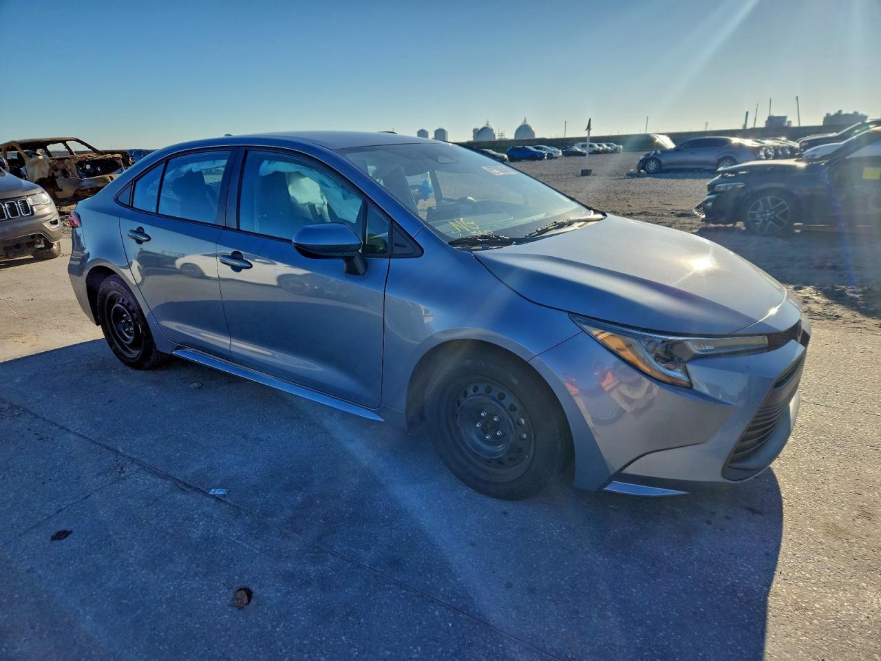 2023 TOYOTA COROLLA LE photo 4