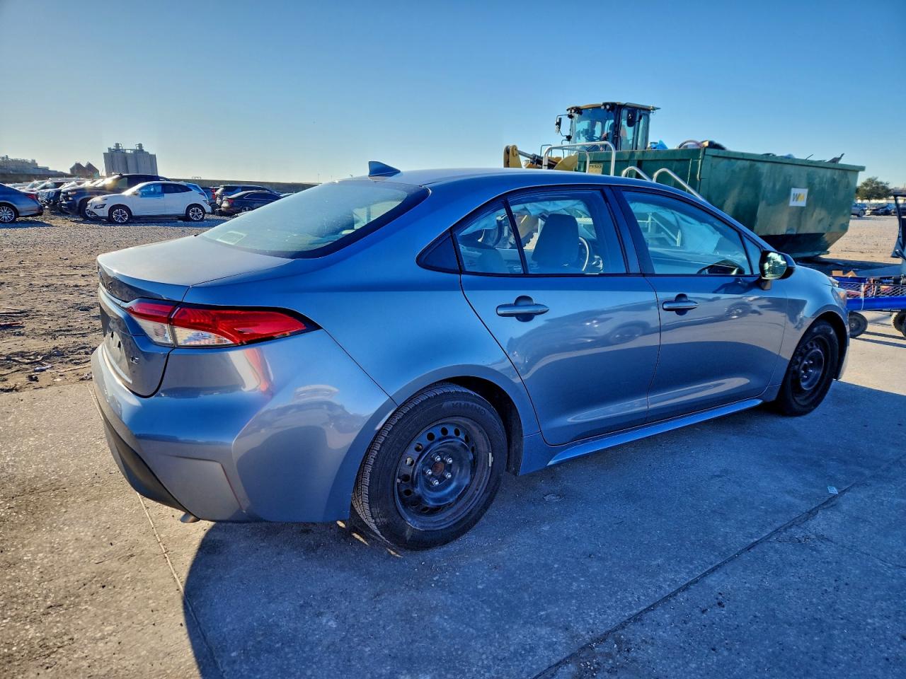 2023 TOYOTA COROLLA LE photo 3