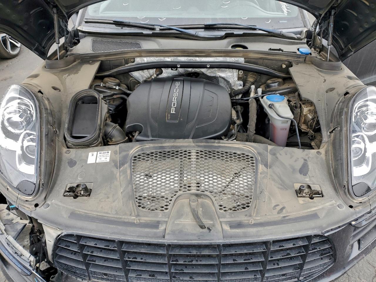 2017 PORSCHE MACAN photo 23