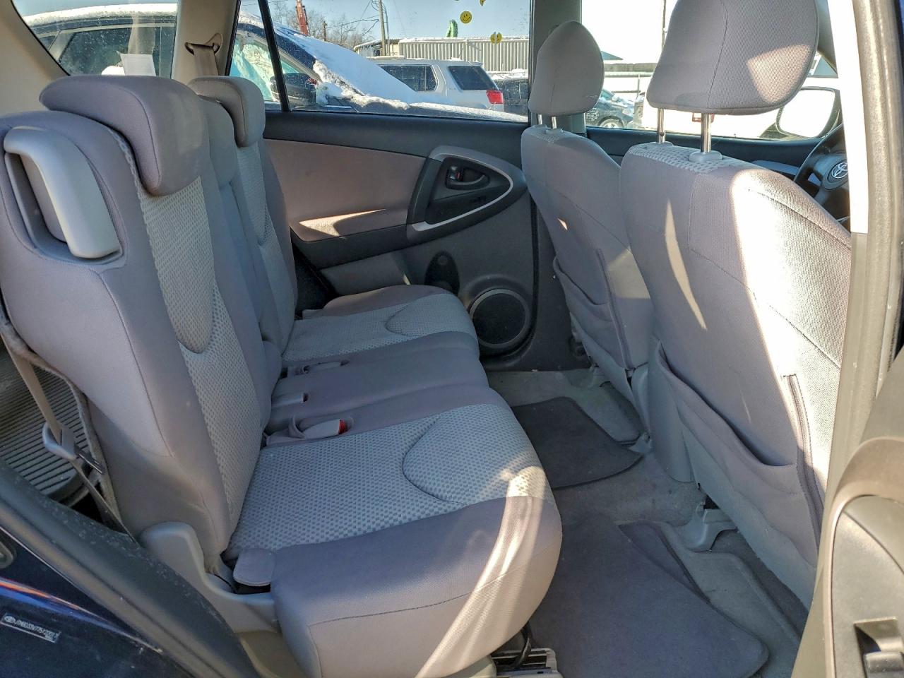 2007 TOYOTA RAV4 photo 11