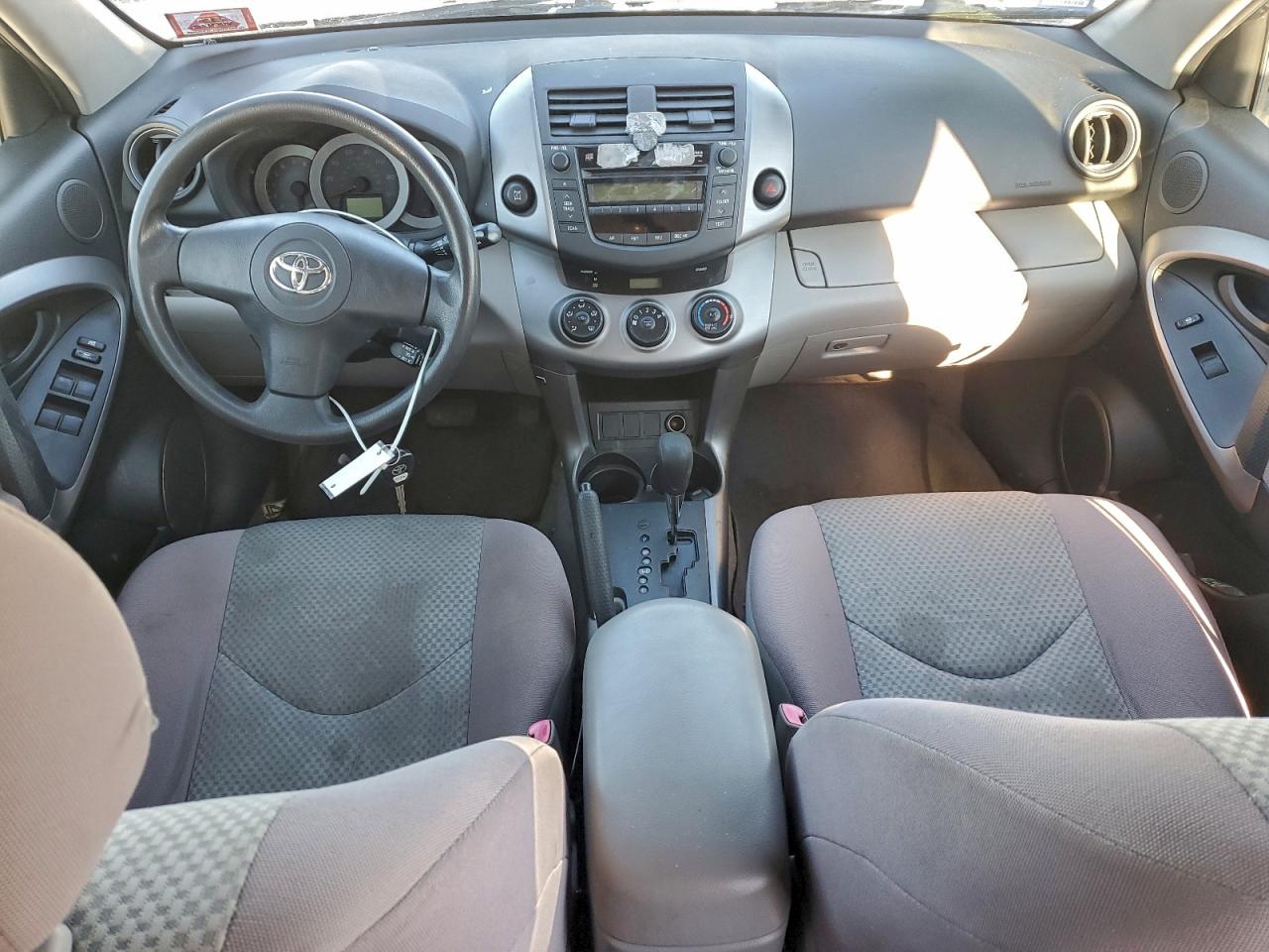 2007 TOYOTA RAV4 photo 8