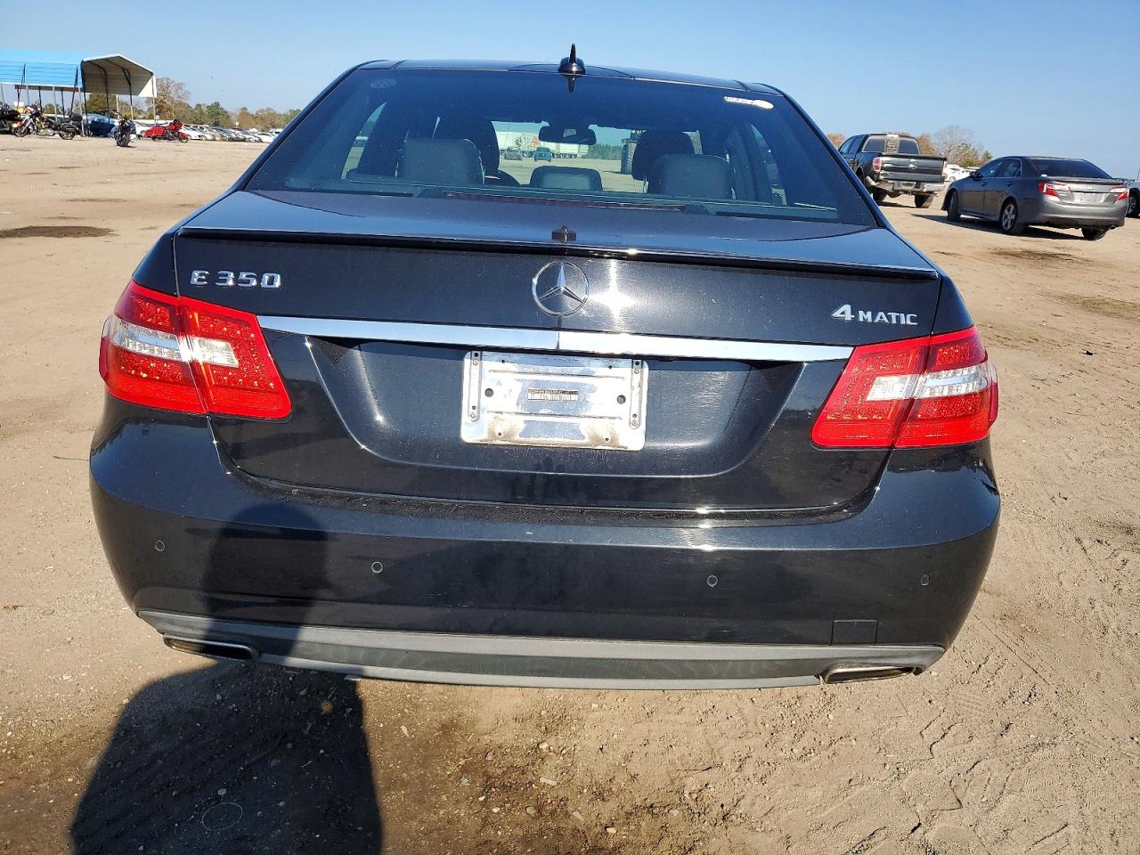 2011 MERCEDES-BENZ E 350 4MATIC photo 11