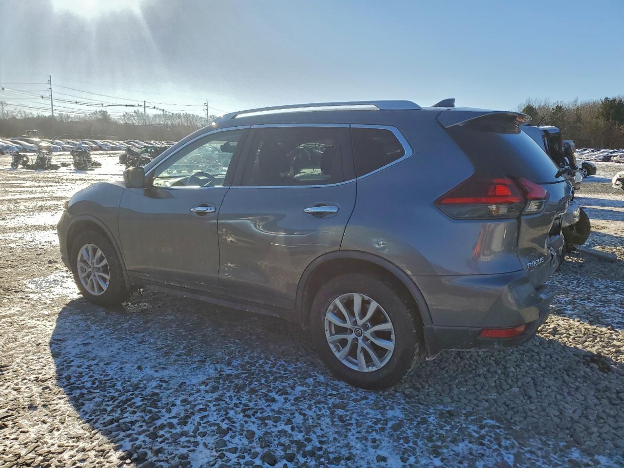 2018 NISSAN ROGUE S photo 4