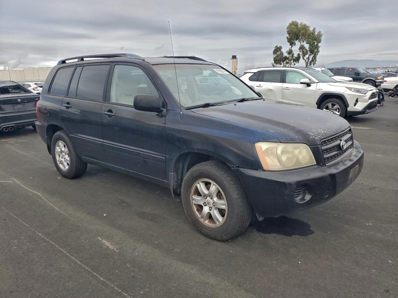 2003 TOYOTA HIGHLANDER LIMITED photo 4