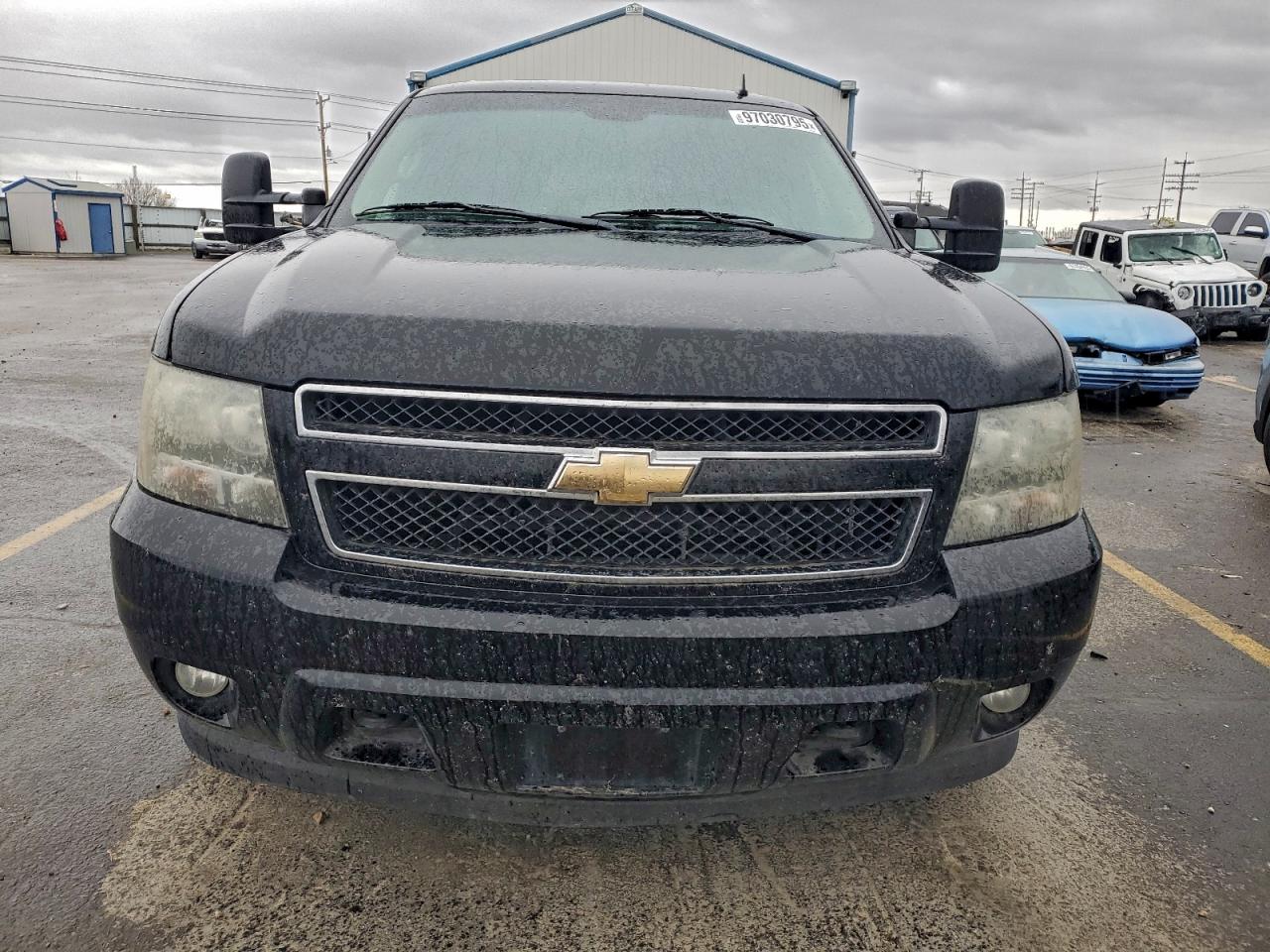 2011 CHEVROLET SUBURBAN K2500 LT photo 5