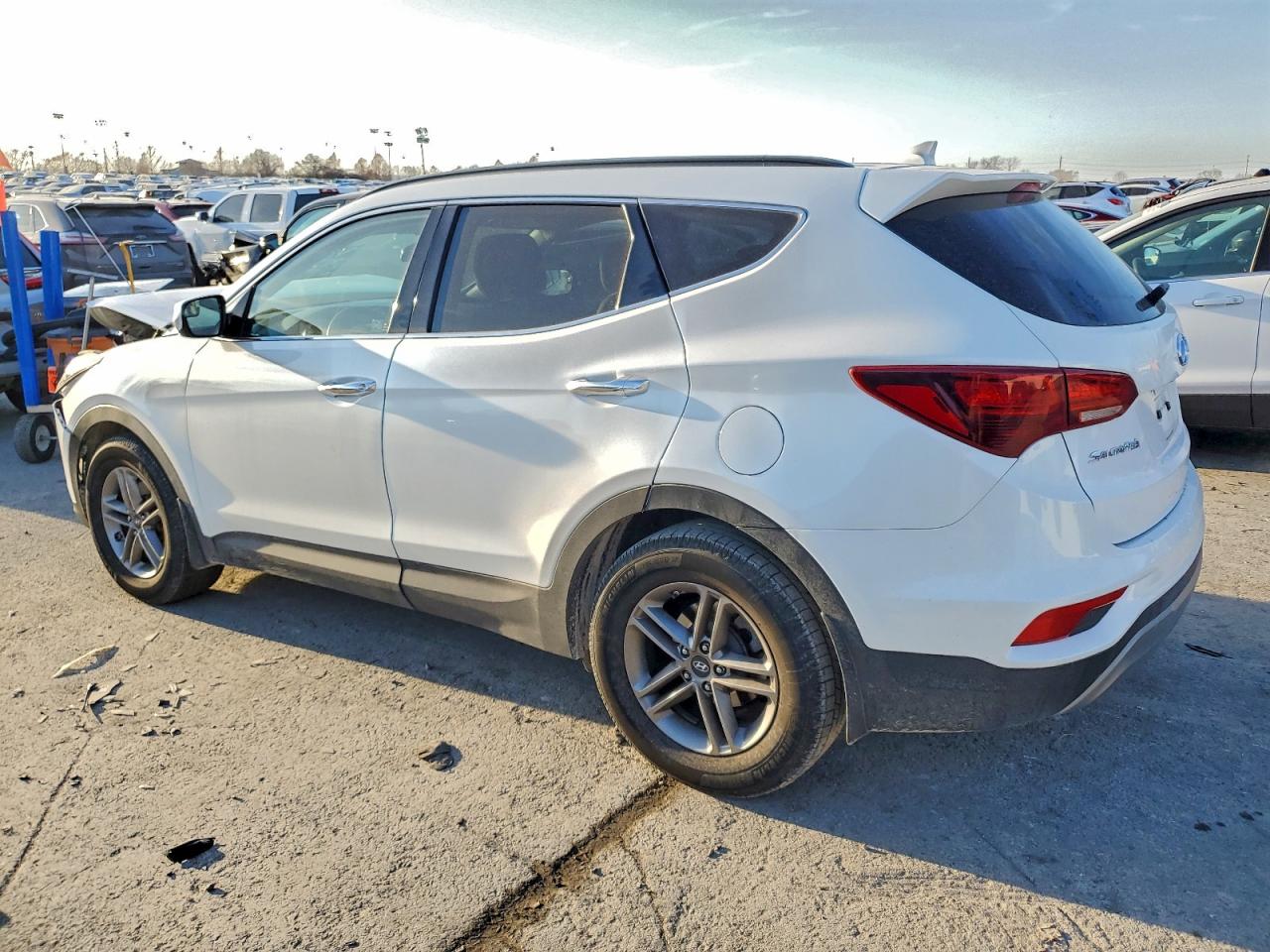 2017 HYUNDAI SANTA FE SPORT photo 2