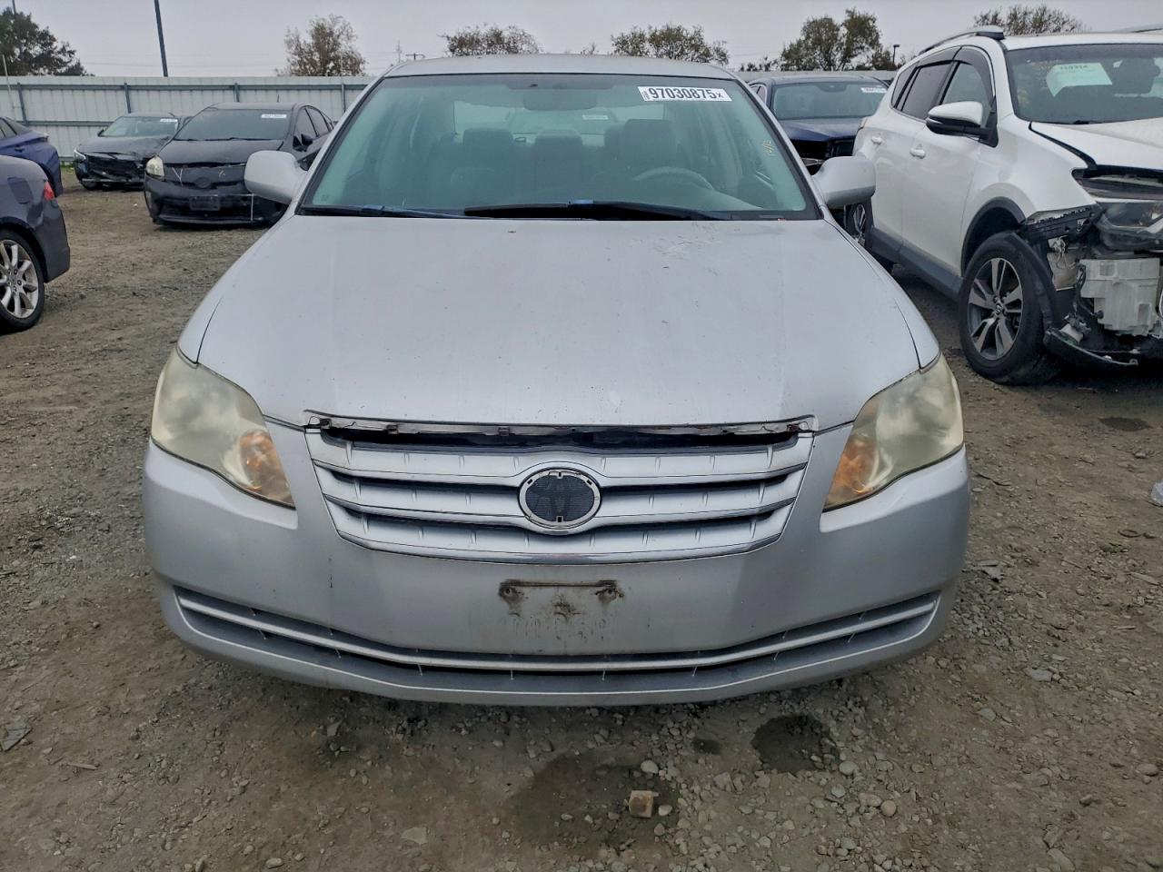 2005 TOYOTA AVALON XL photo 5