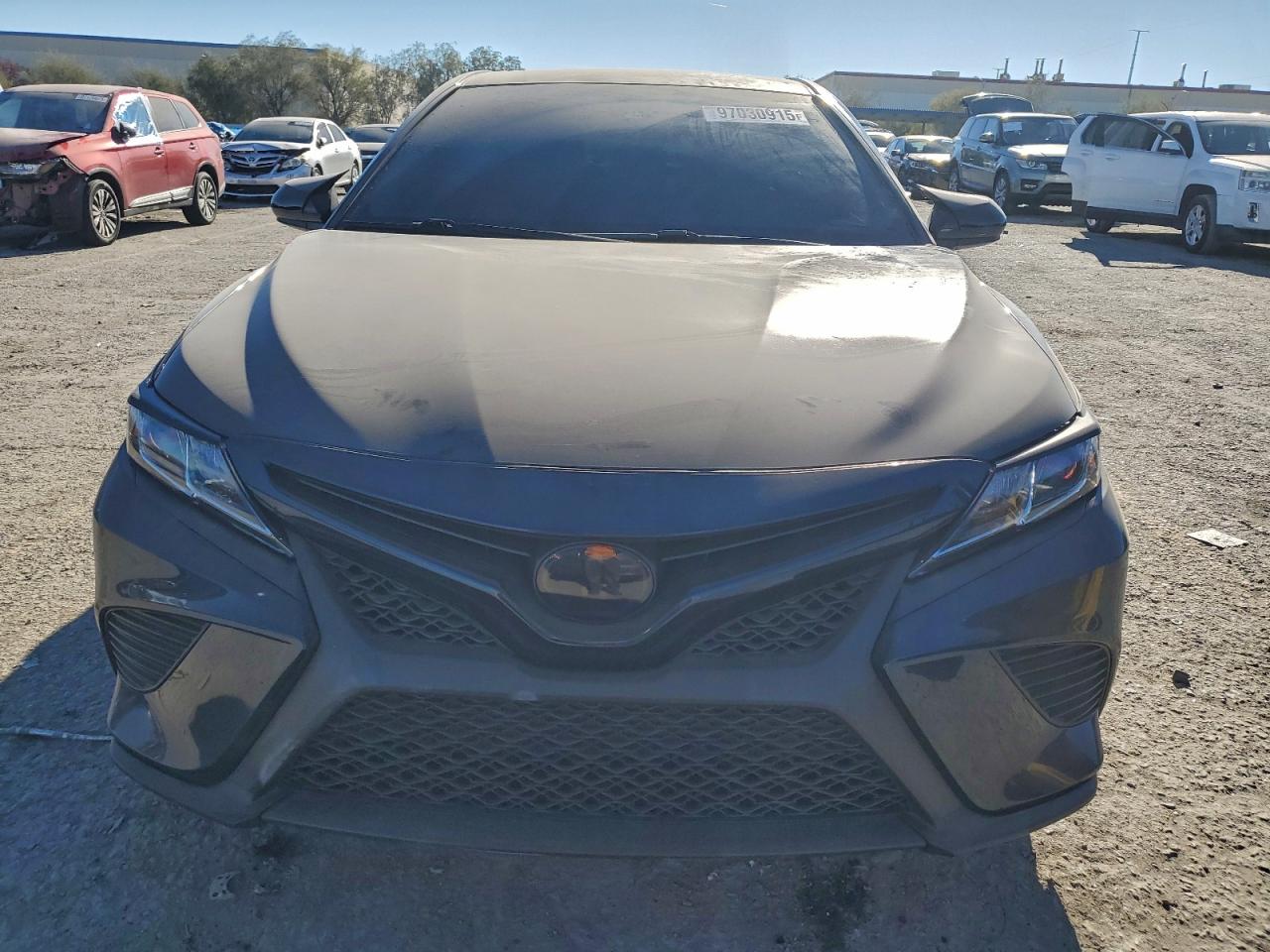 2020 TOYOTA CAMRY SE photo 9