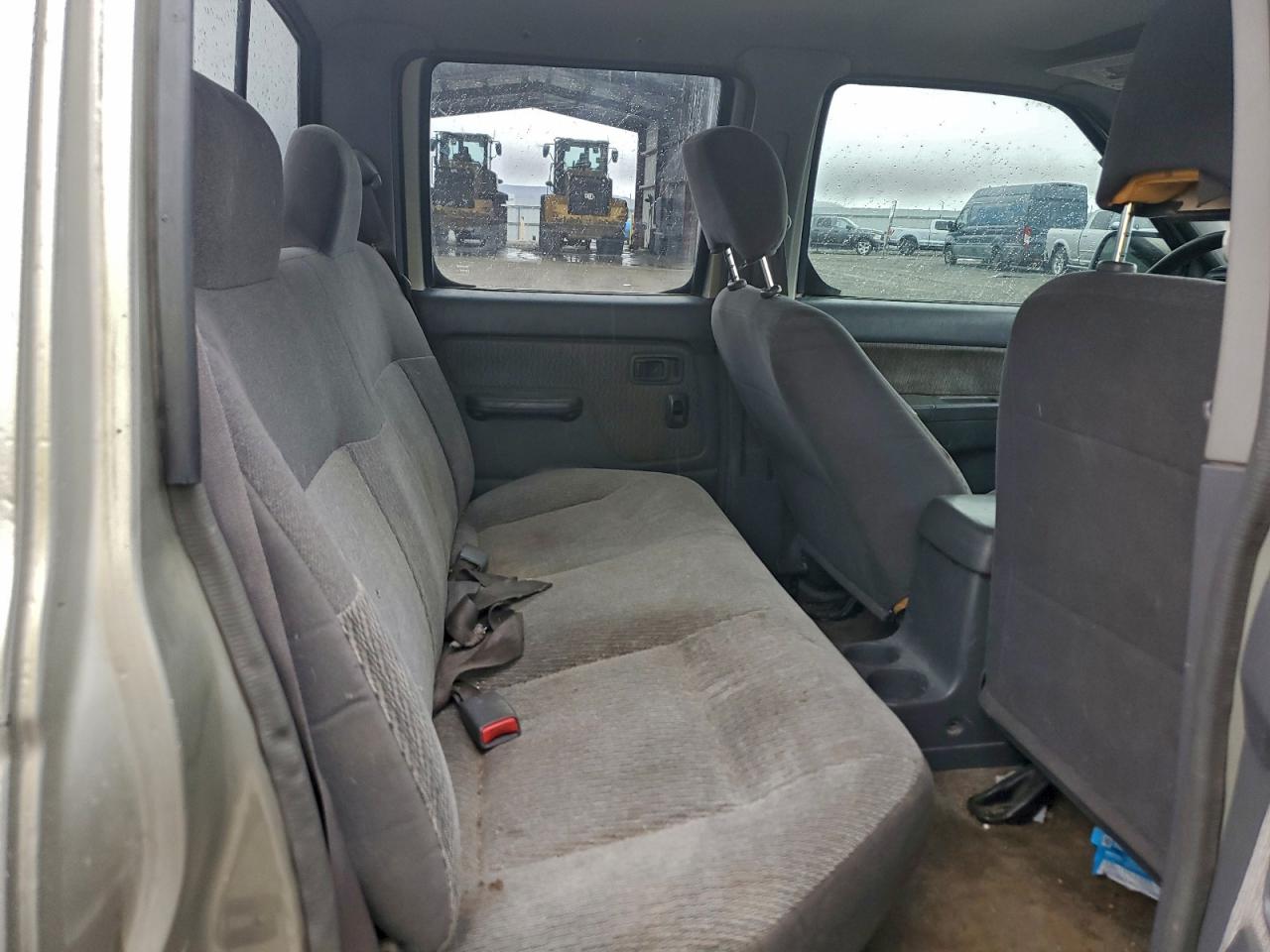 2000 NISSAN FRONTIER CREW CAB XE photo 19
