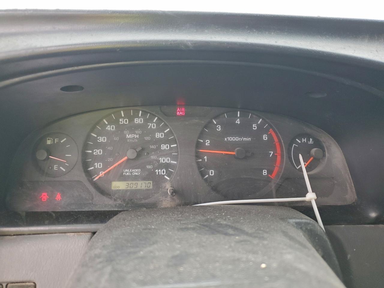 2000 NISSAN FRONTIER CREW CAB XE photo 17