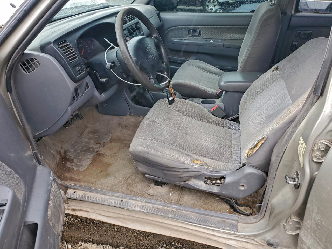2000 NISSAN FRONTIER CREW CAB XE photo 13
