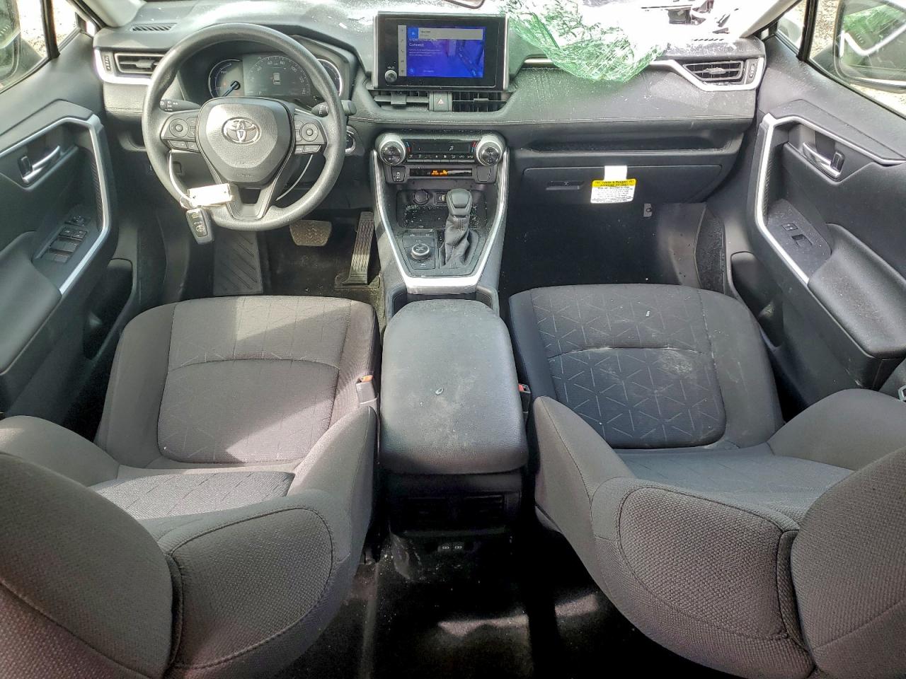 2025 TOYOTA RAV4 XLE photo 15