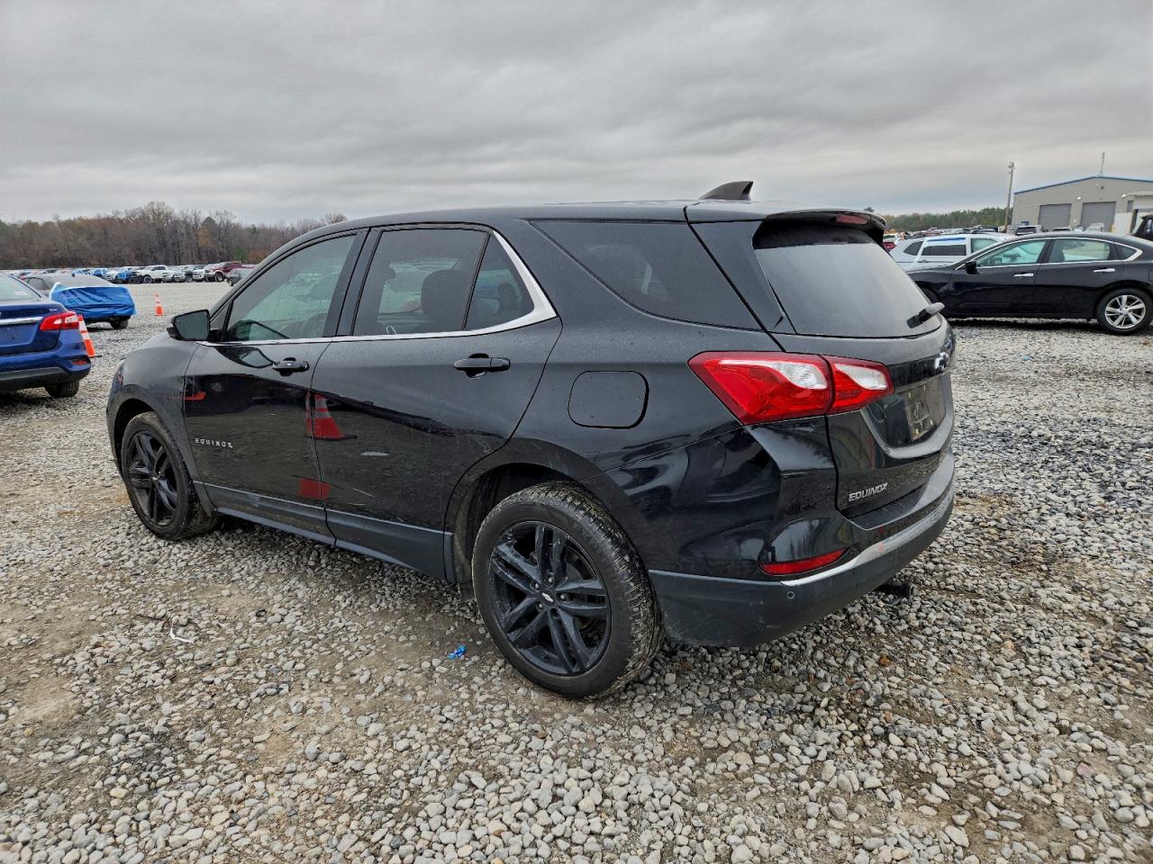 2020 CHEVROLET EQUINOX LT photo 3