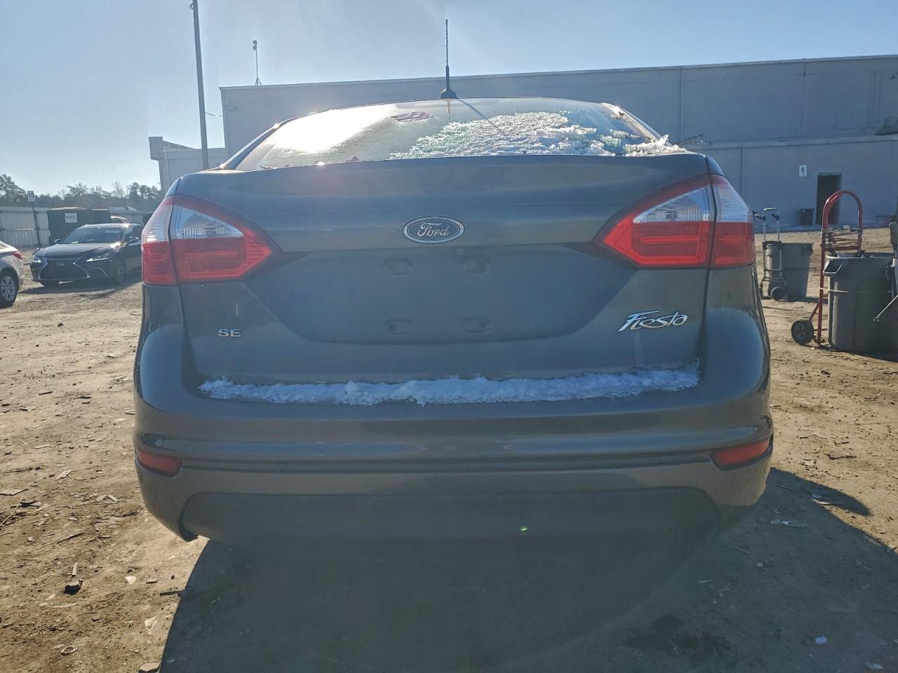 2018 FORD FIESTA SE photo 6