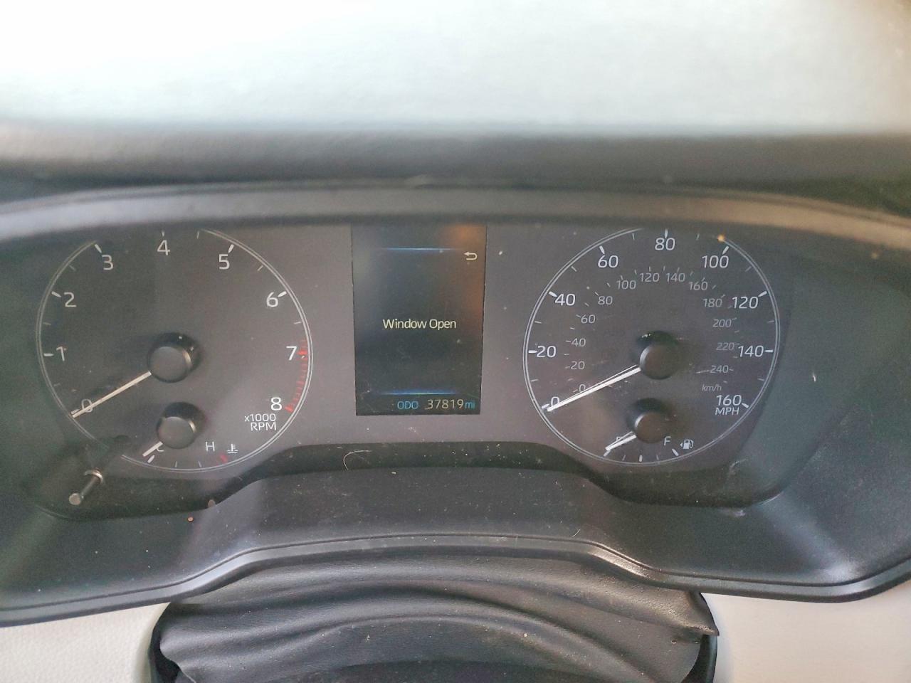 2024 TOYOTA COROLLA LE photo 9