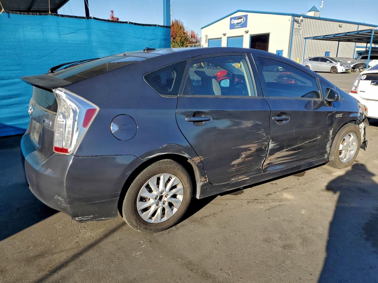 2014 TOYOTA PRIUS PLUG-IN photo 7