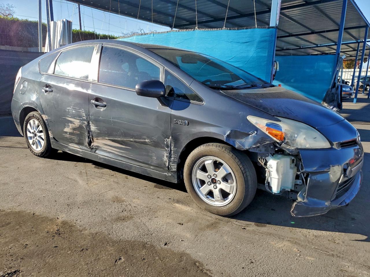 2014 TOYOTA PRIUS PLUG-IN photo 10