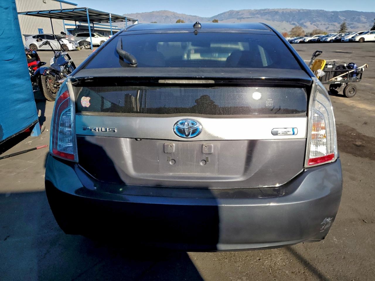 2014 TOYOTA PRIUS PLUG-IN photo 16