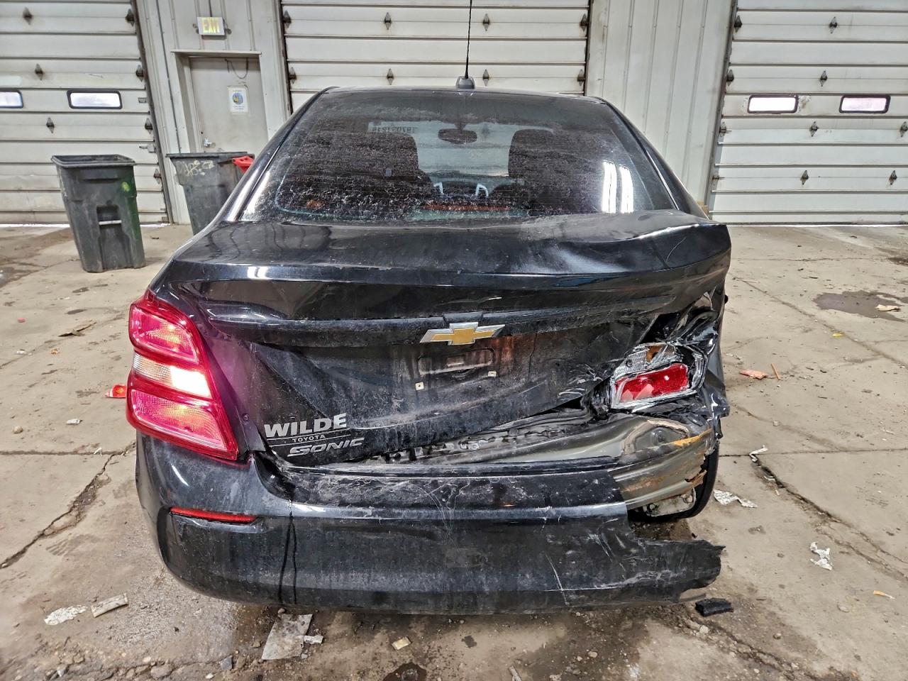 2017 CHEVROLET SONIC LT photo 16