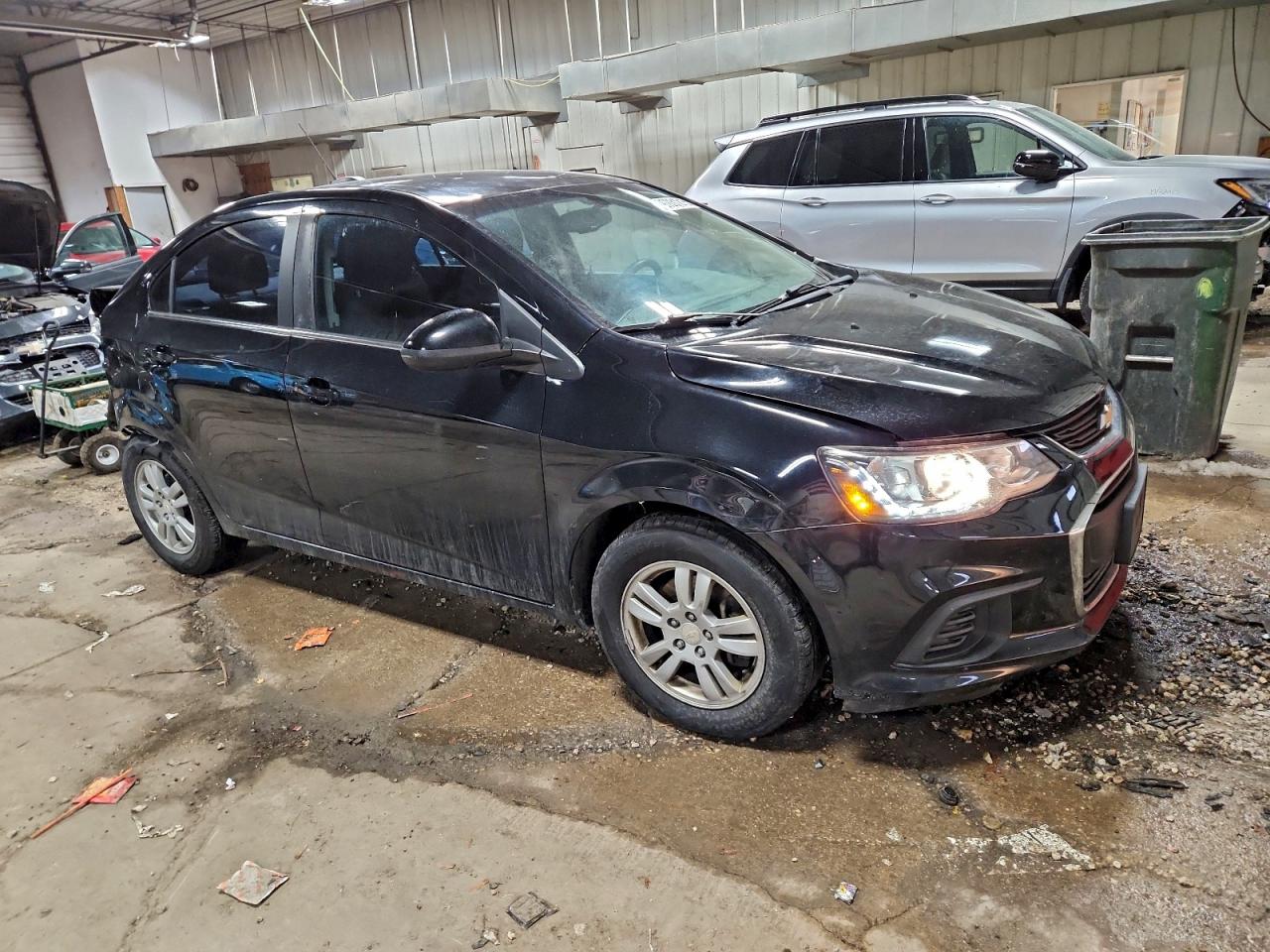 2017 CHEVROLET SONIC LT photo 10