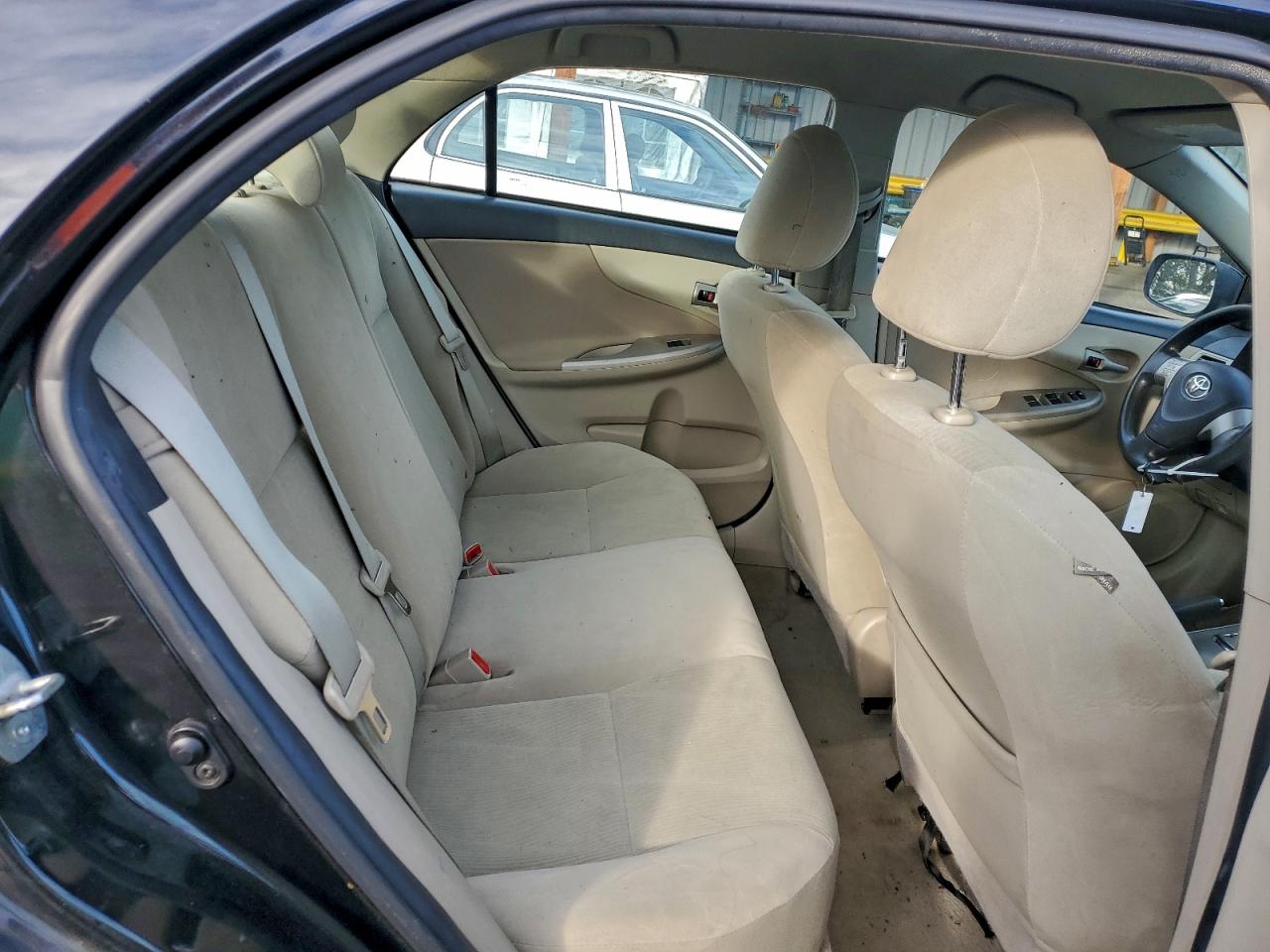 2012 TOYOTA COROLLA BASE photo 19