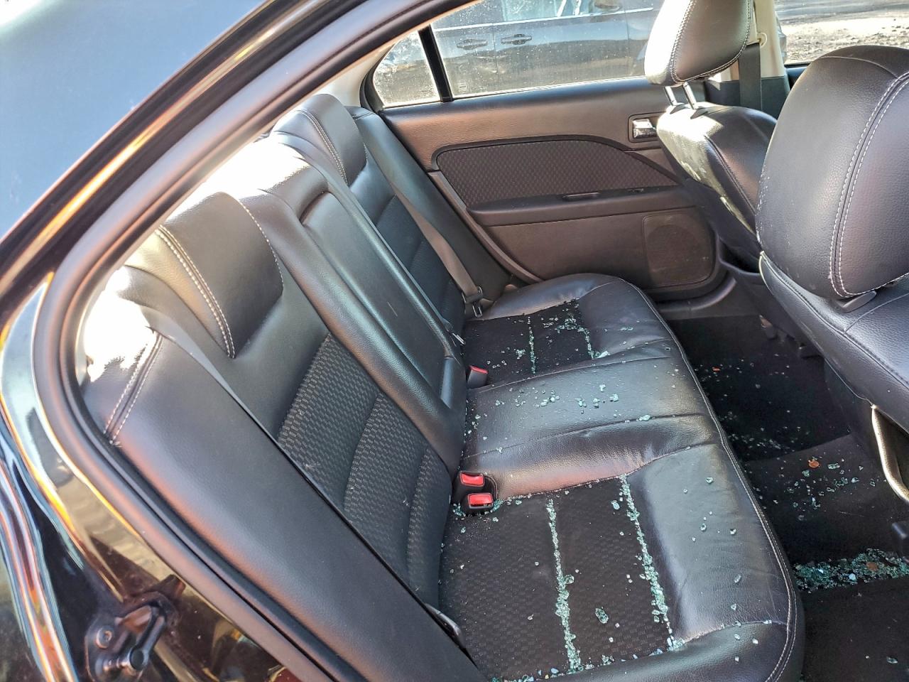 2009 FORD FUSION photo 19