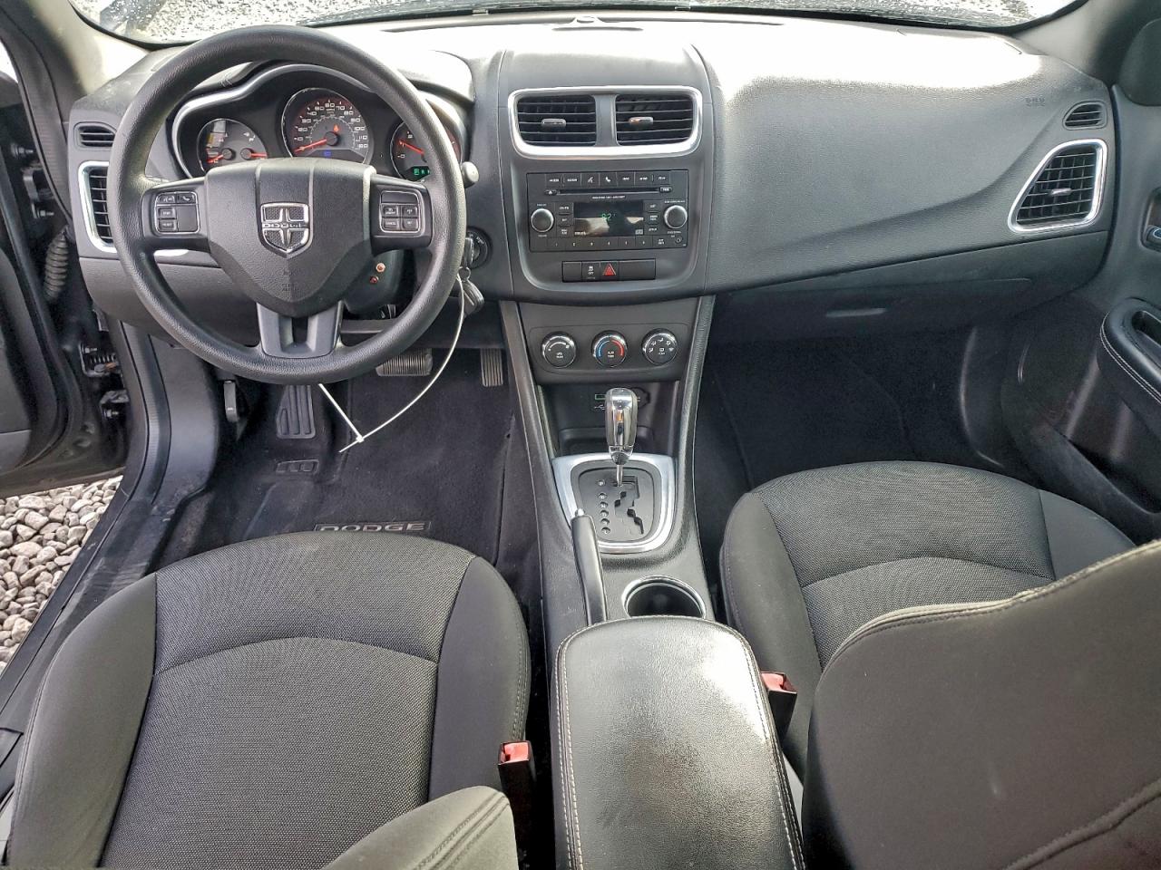 2014 DODGE AVENGER photo 8